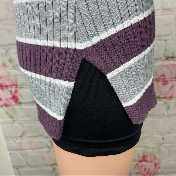 Hippie Rose Purple/ Gray/White Long Sleeve Striped top Medium back lace - Picture 3 of 6